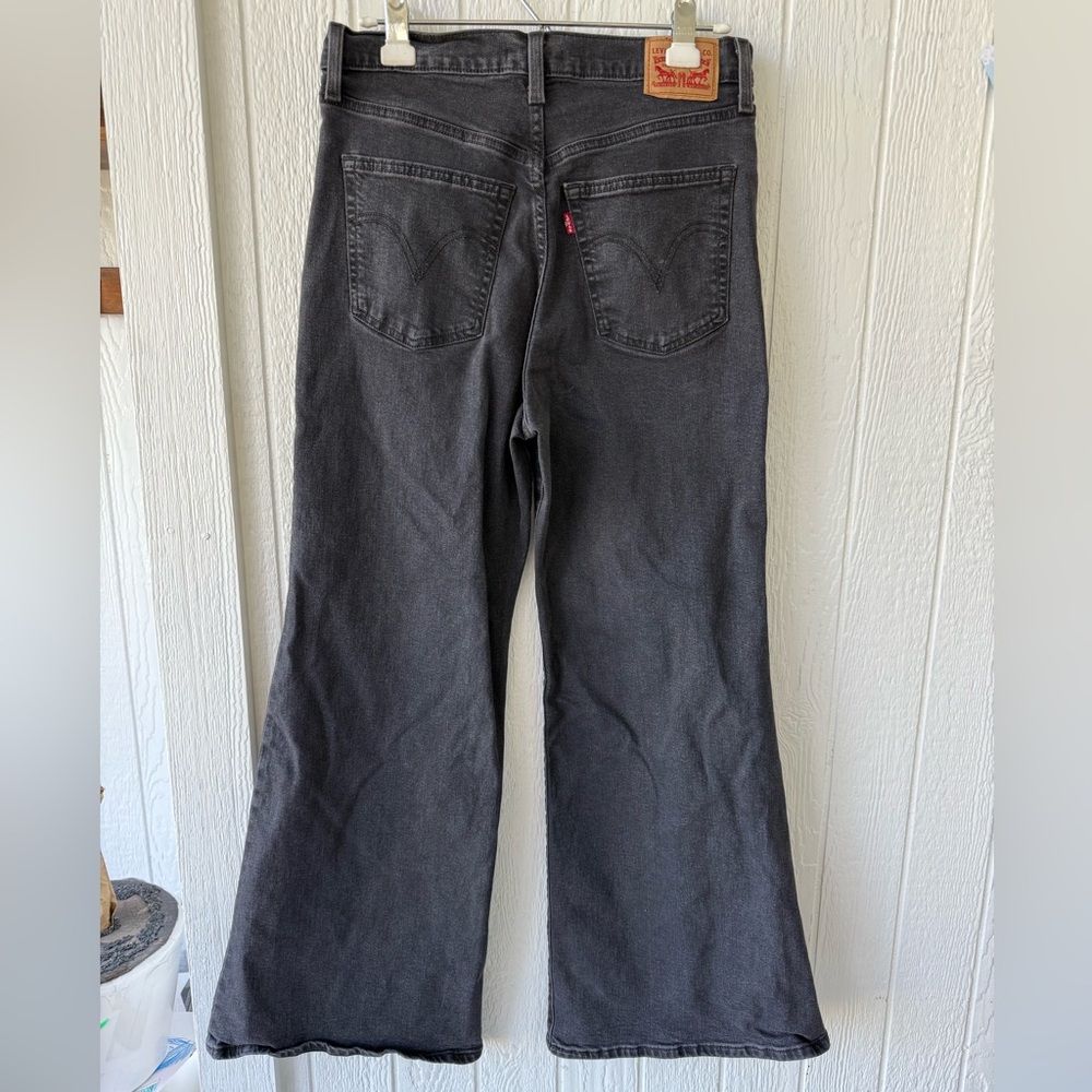 Levi’s Womens black denim Ribcage Bell Bottom Jeans sz 31 - Picture 2 of 7
